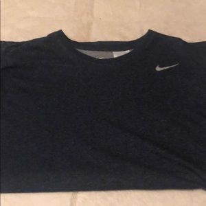 Nike Dri fit t shirt short sleeve XL
